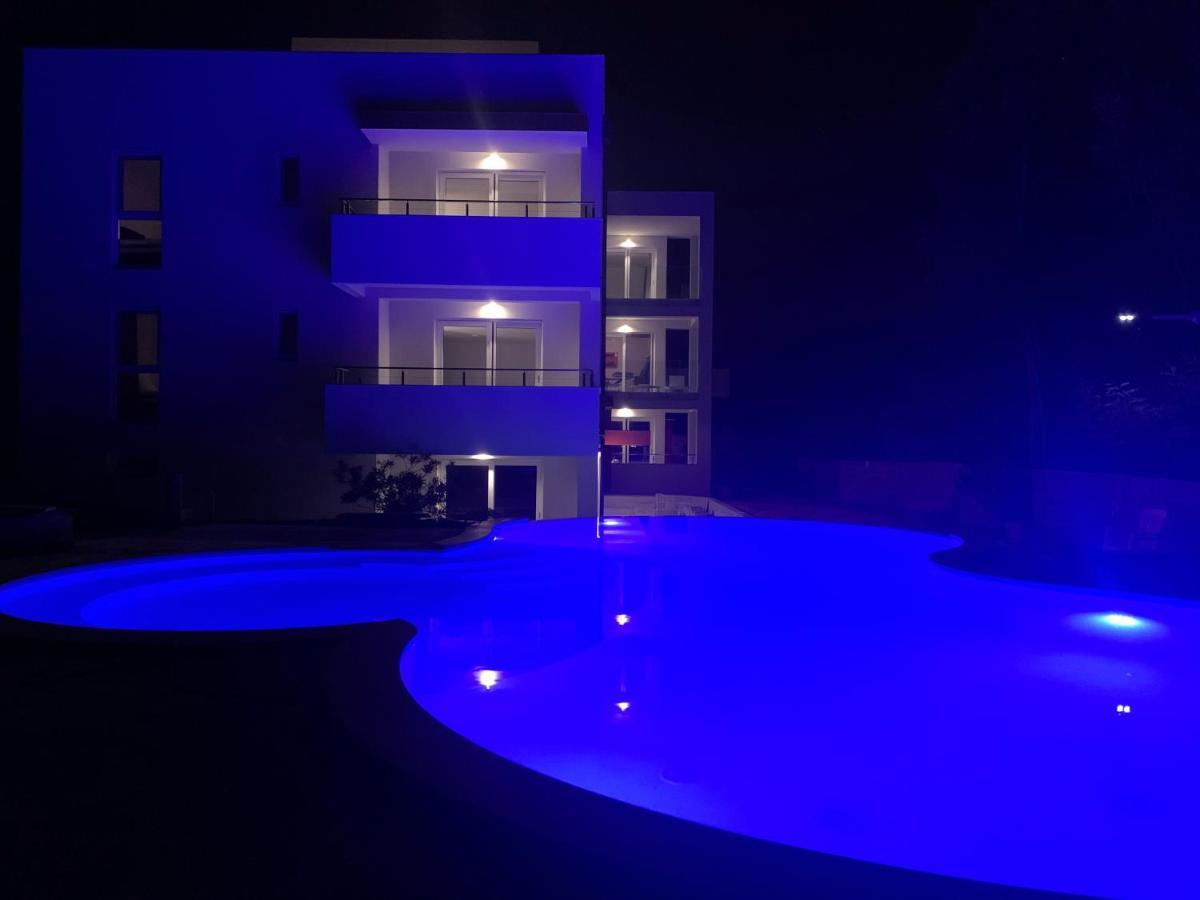 Aparthotel Dalmacija ปริฟลากา ภายนอก รูปภาพ