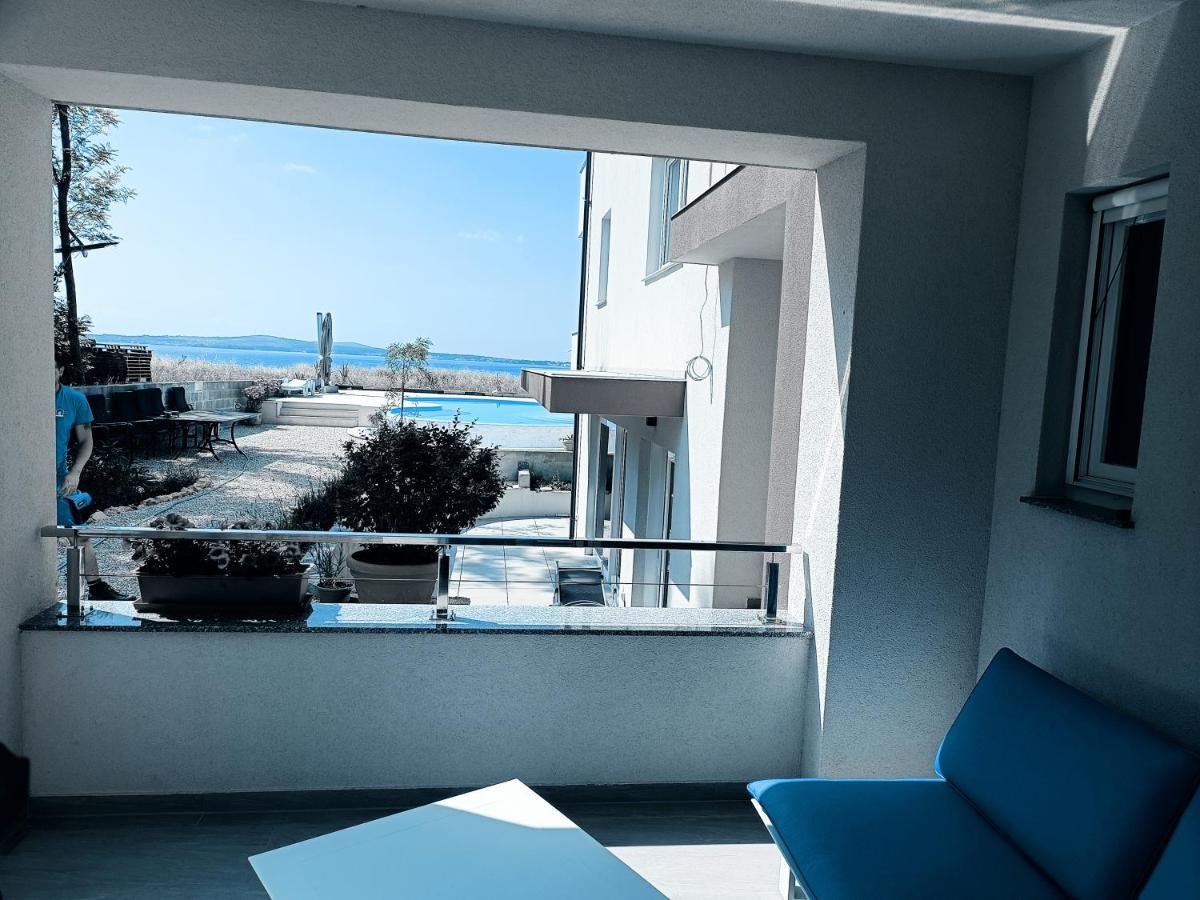 Aparthotel Dalmacija ปริฟลากา ภายนอก รูปภาพ