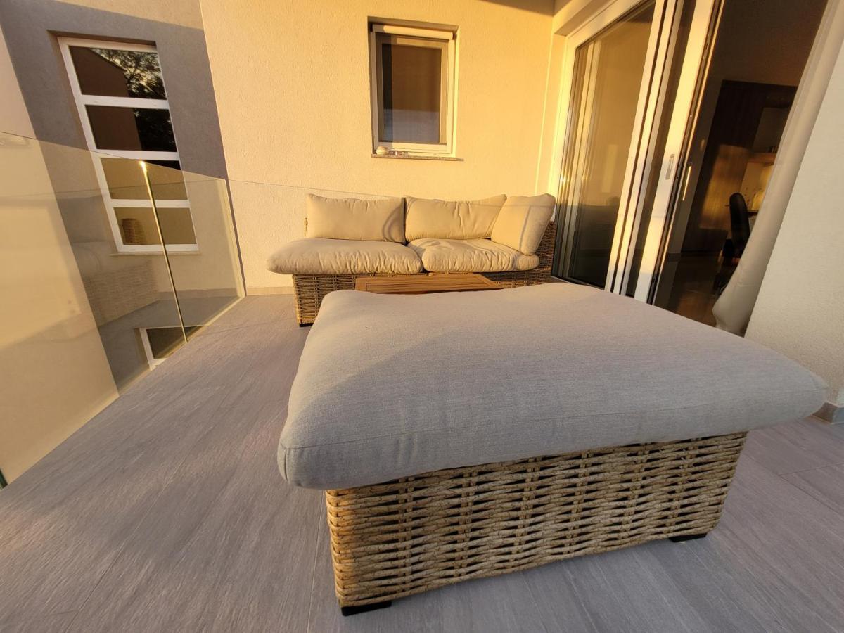 Aparthotel Dalmacija ปริฟลากา ภายนอก รูปภาพ