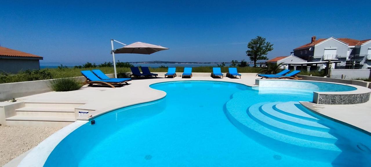 Aparthotel Dalmacija ปริฟลากา ภายนอก รูปภาพ